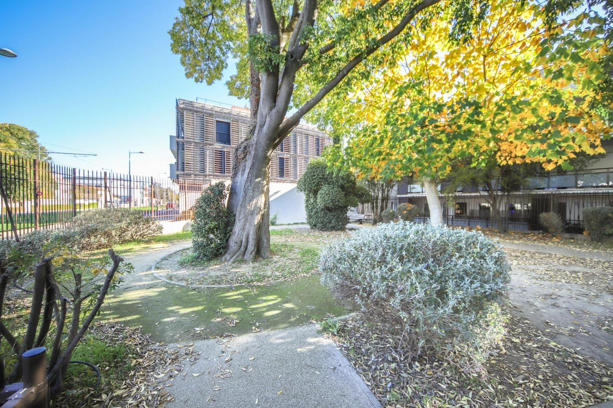 T2 Florescence Proche Montpellier Parking Кастельно-ле-Лез Экстерьер фото
